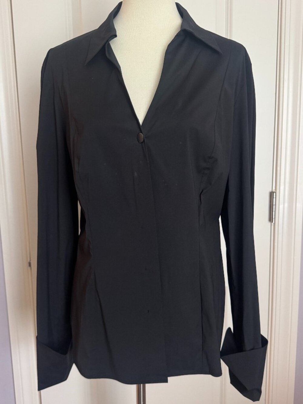Rena Lange Black Satin Sheen V-Neck Blouse Sz 12